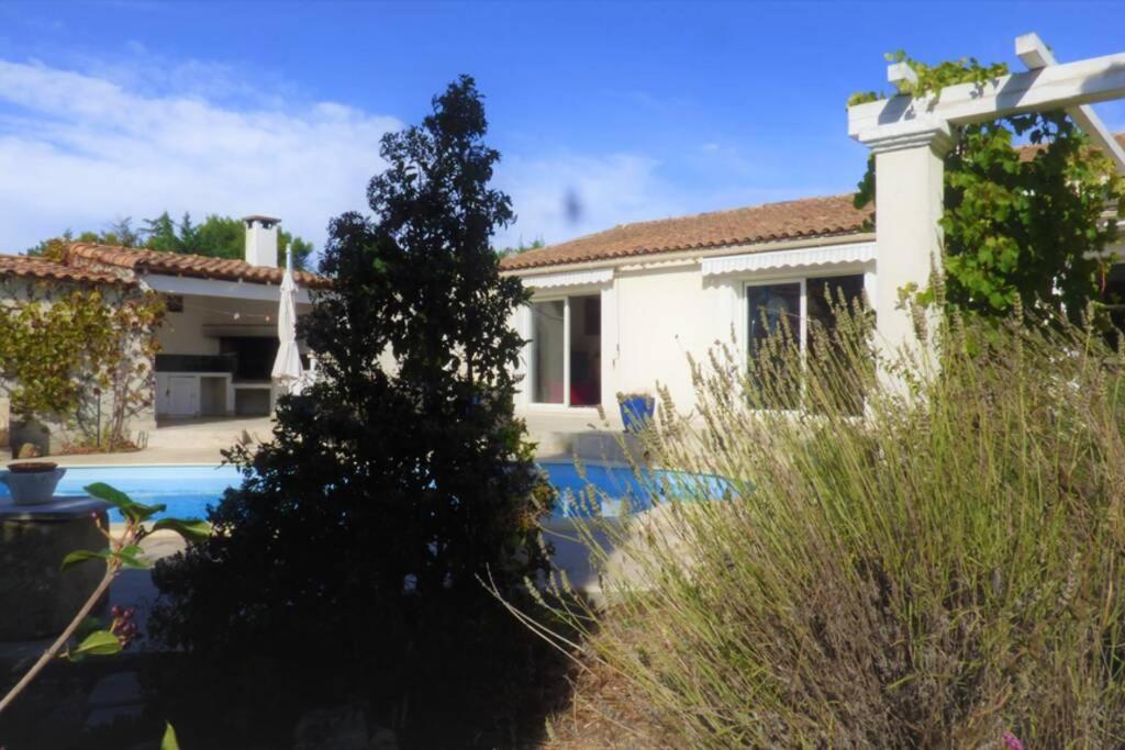 Ibis - Villa Avec Piscine, Jardin Et Parking آرْلْ المظهر الخارجي الصورة