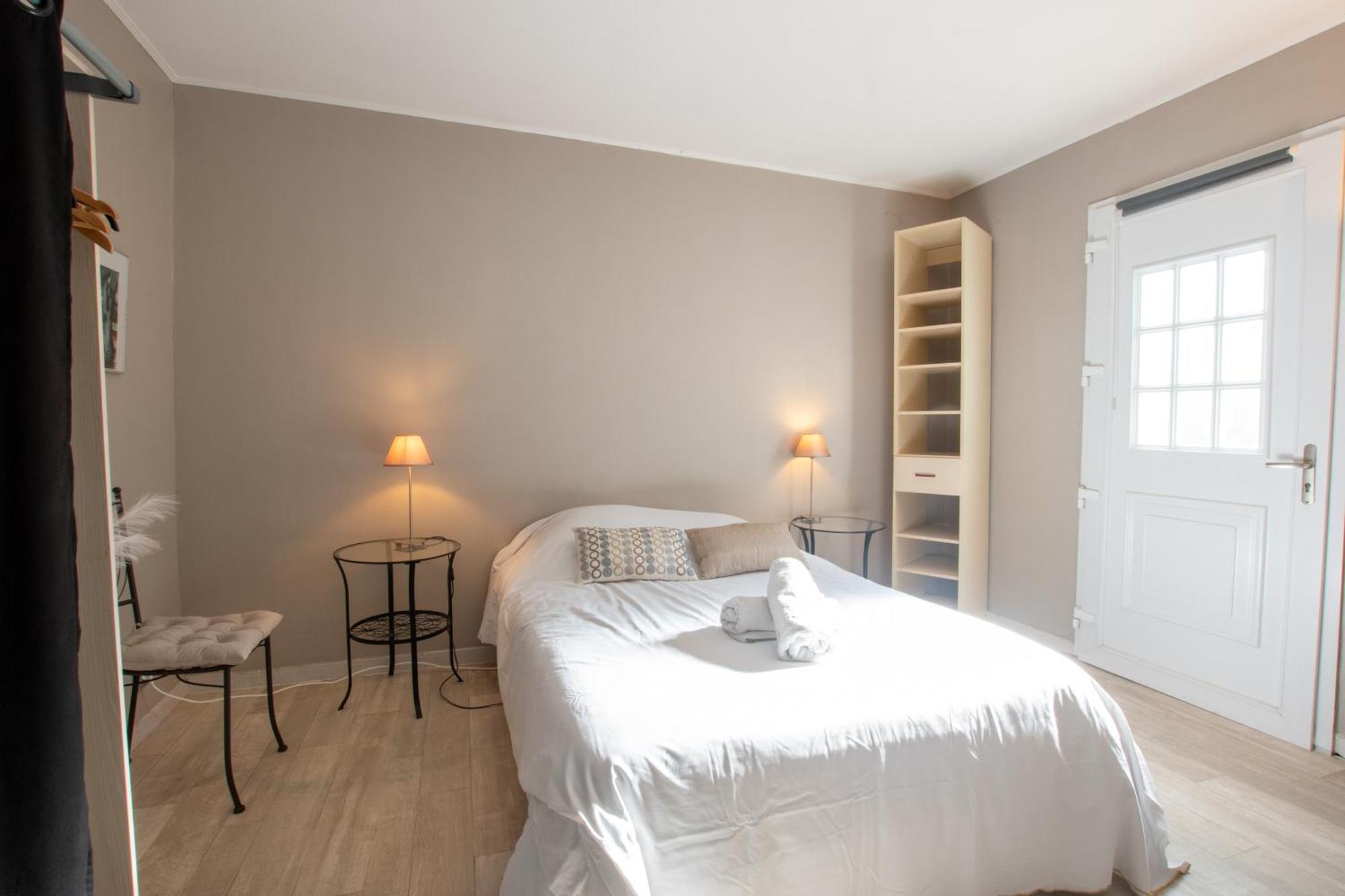 Ibis - Villa Avec Piscine, Jardin Et Parking آرْلْ المظهر الخارجي الصورة