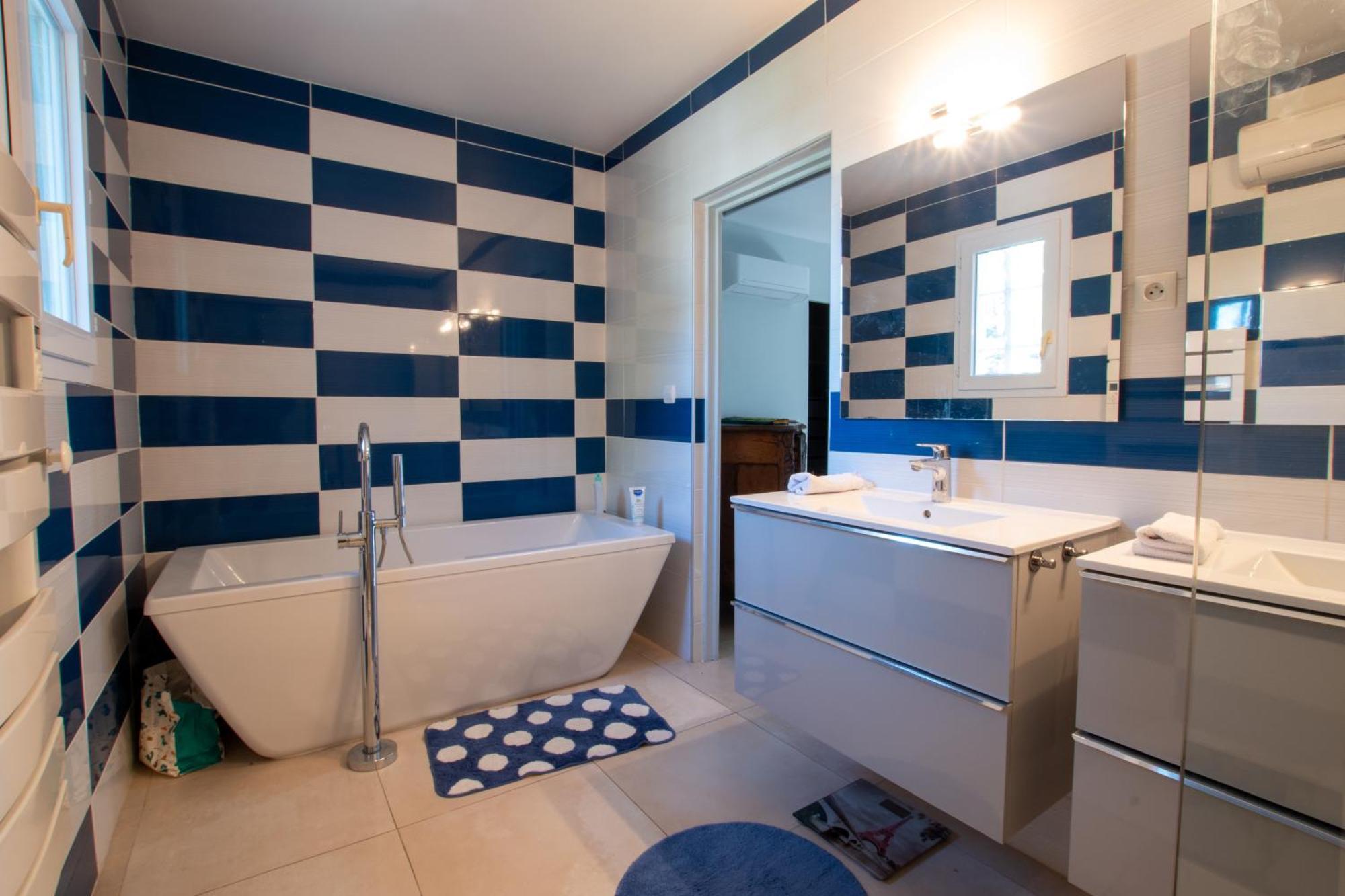 Ibis - Villa Avec Piscine, Jardin Et Parking آرْلْ المظهر الخارجي الصورة