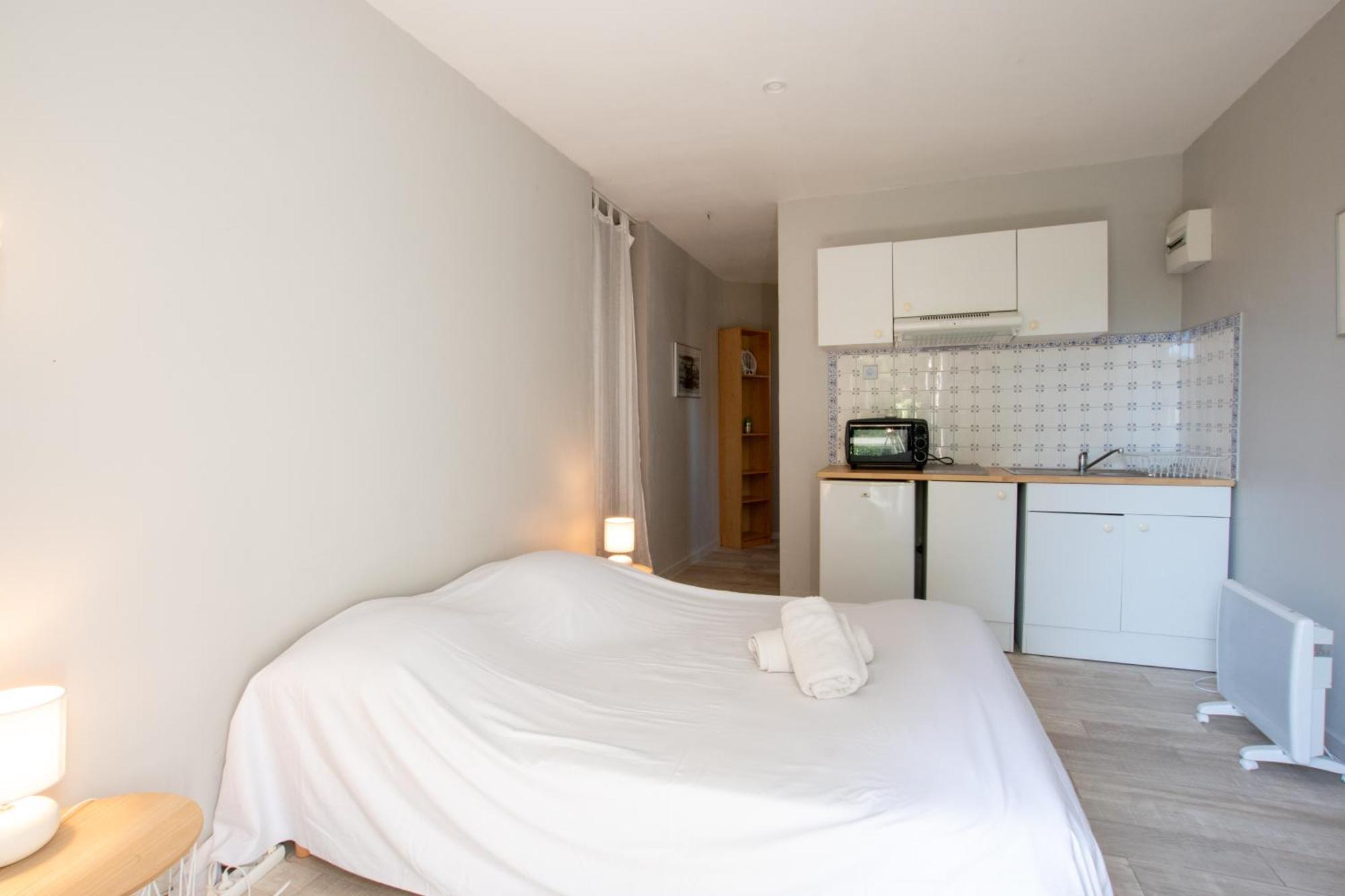 Ibis - Villa Avec Piscine, Jardin Et Parking آرْلْ المظهر الخارجي الصورة